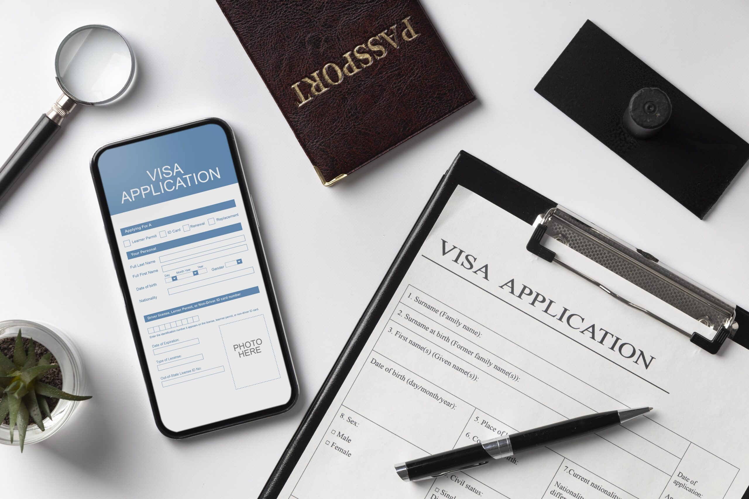 visa-application-form-smartphone